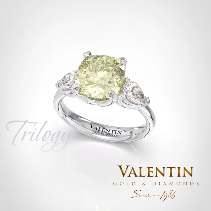 Cushion Diamond Gold Ring 4766