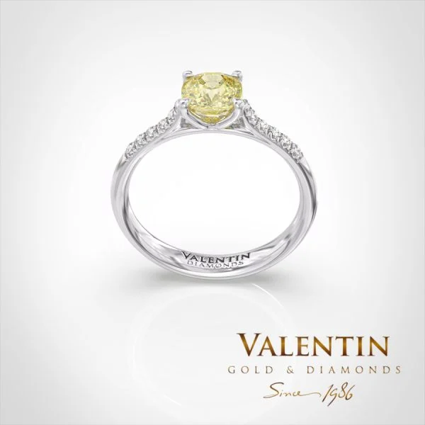 Cushion Engagement Ring 4759 – white gold