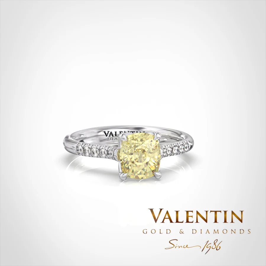 Cushion Engagement Ring 4759 – white gold