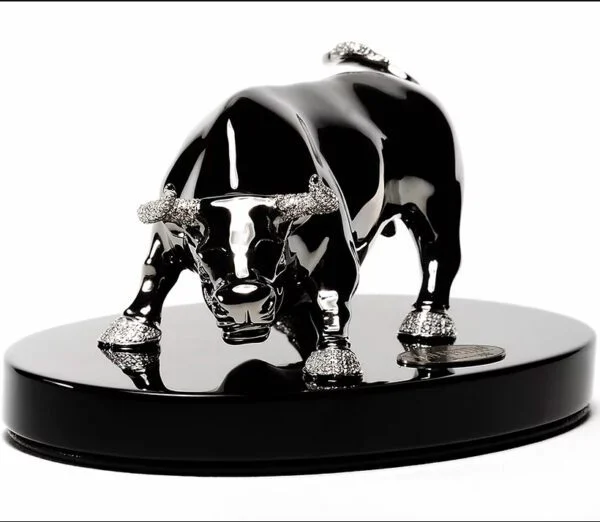 BULL - Strength and Determination
