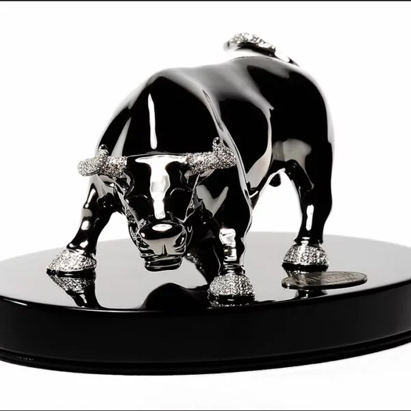 BULL - Strength and Determination
