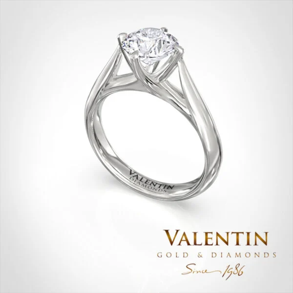 Engagement Ring 4725 – white gold