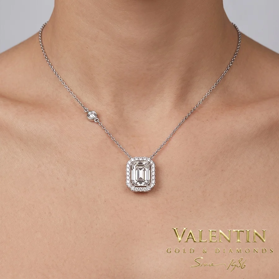 Златен медальон Adore Collection 6956