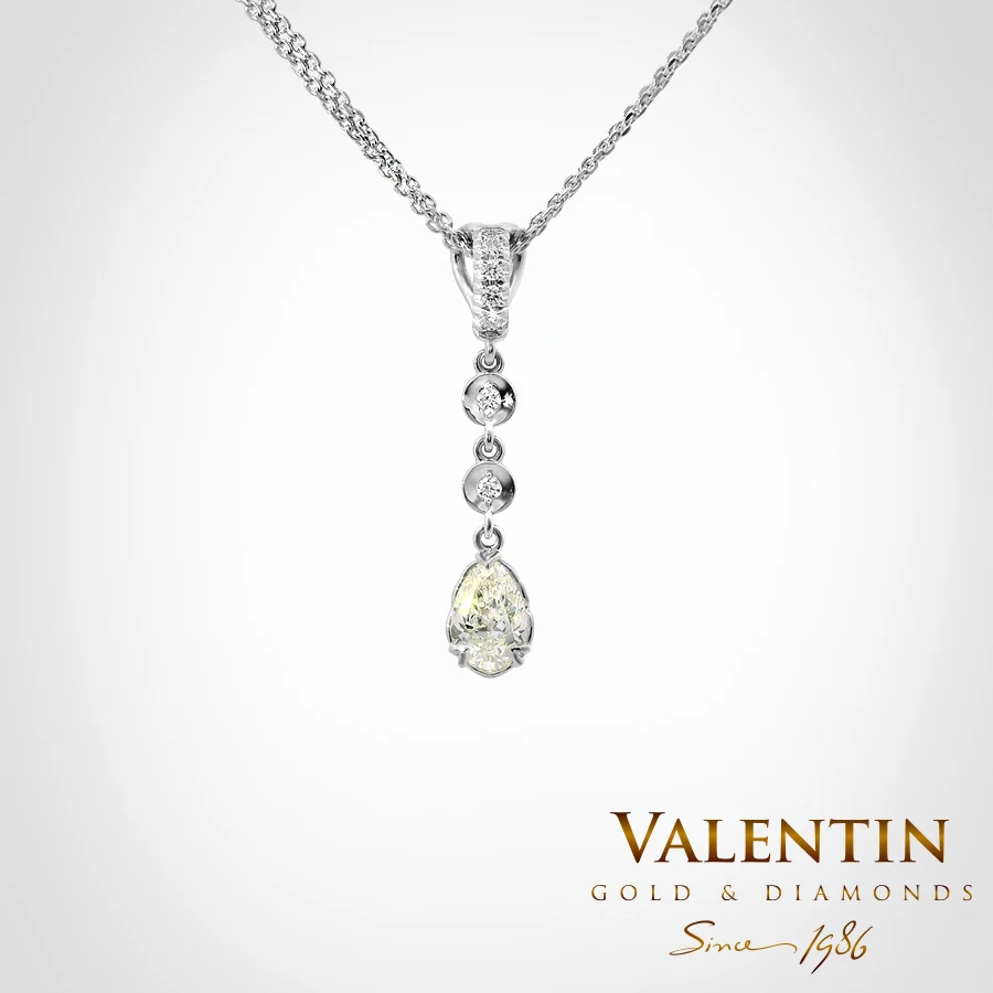 Златен медальон Pear with Diamonds 6939-2