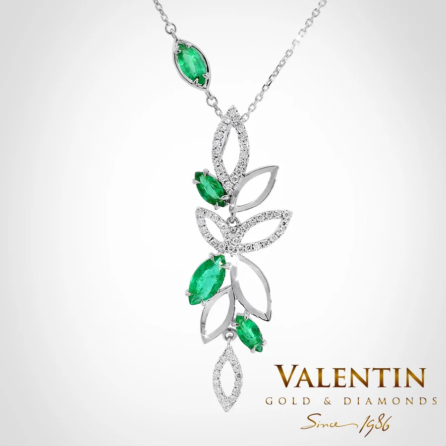 Златен медальон Marquise Emerald 6796 – бяло злато