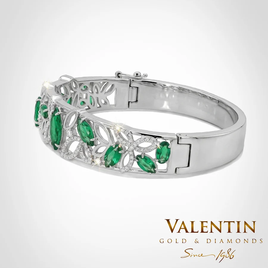Дамска златна твърда гривна Marquise Emerald 8057 4