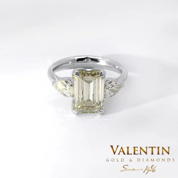 Златен пръстен Soft Yellow Emerald Diamond Lab 4766