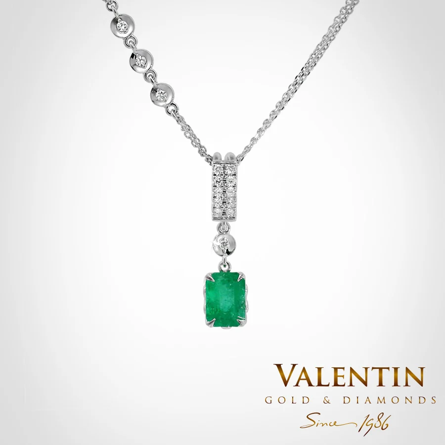 Златен медальон Green Adore 6957 – бяло злато
