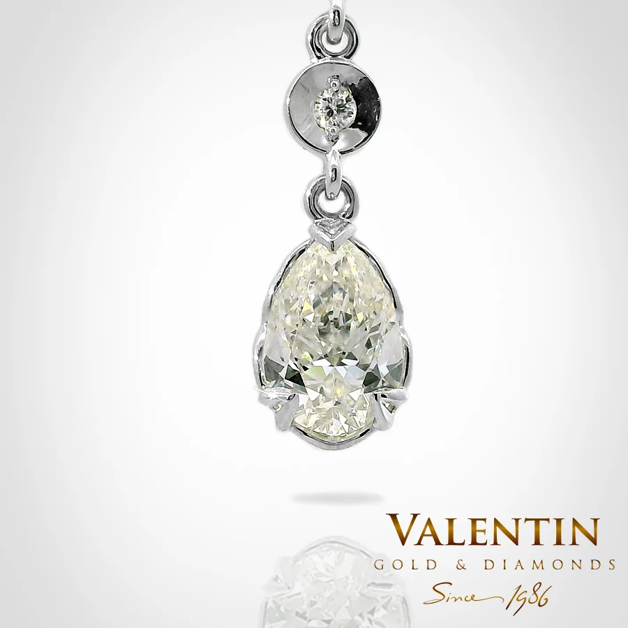 Златен медальон Pear with Diamonds 6939-2 – бяло злато