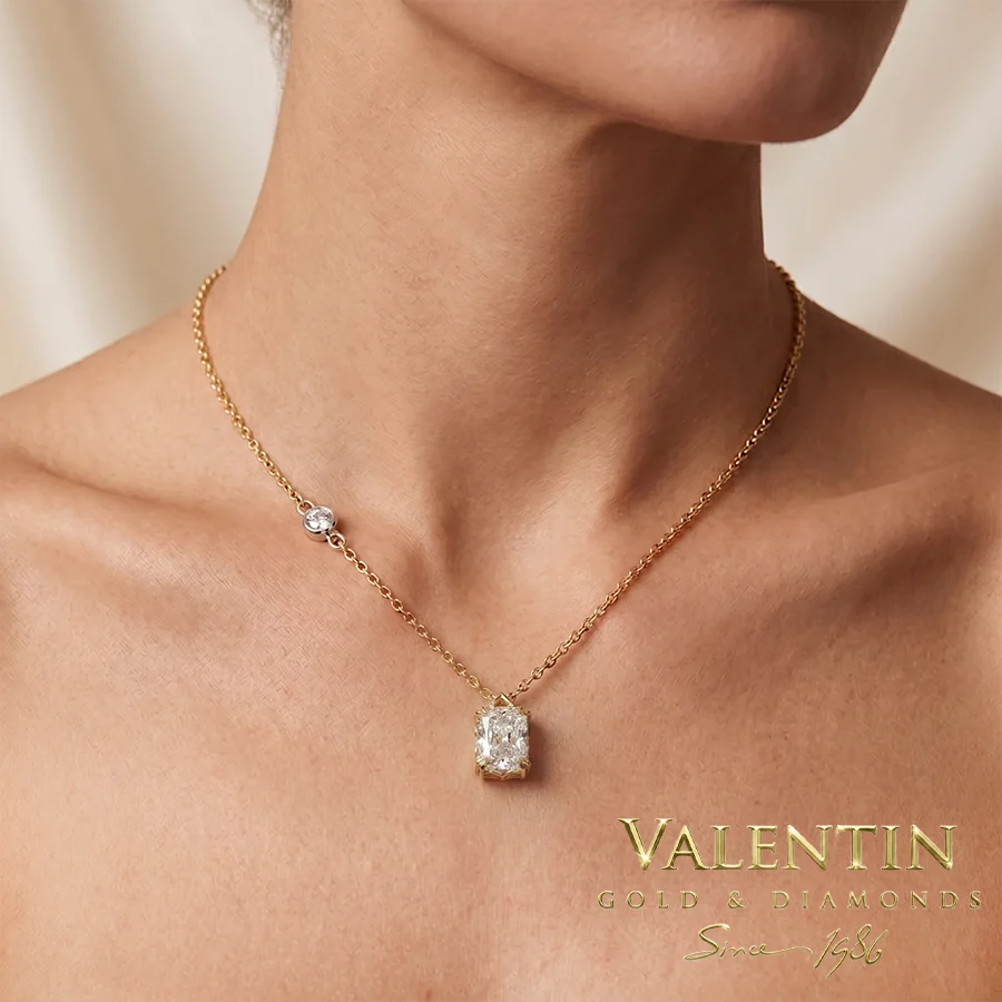 Light Radiant Gold Pendant 6960 – yellow gold