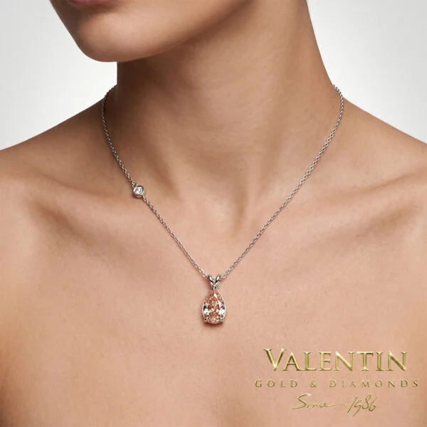 Pink Pear Gold Pendant 6962