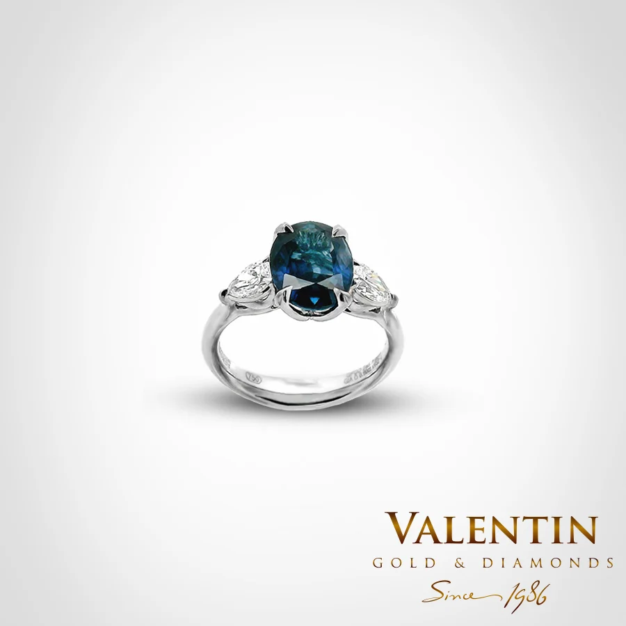 Oval Sapphire Gold Ring 4766-3 – white gold