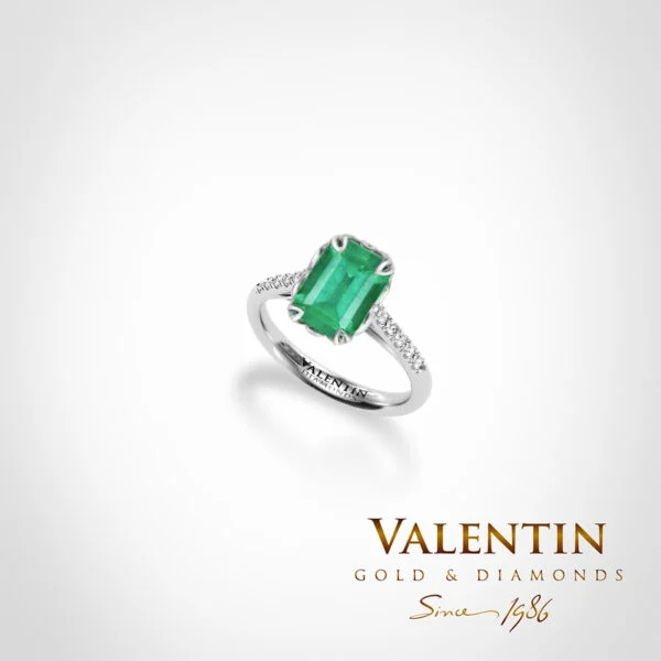Green Adore Engagement Ring 4775-2-5 – white gold