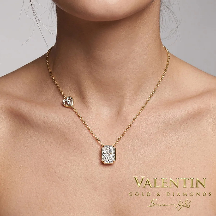 Light Radiant Gold Pendant with Halo 6963 – white gold