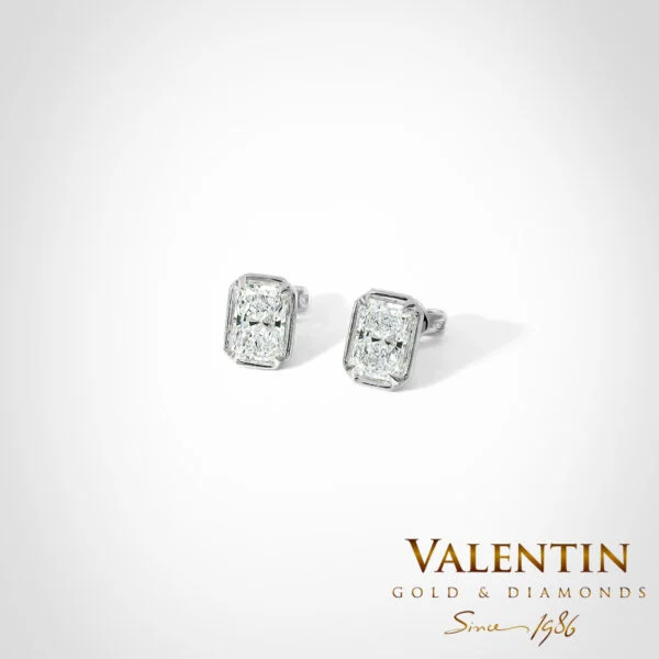 Light Radiant Gold Earrings with Halo 7637 – white gold