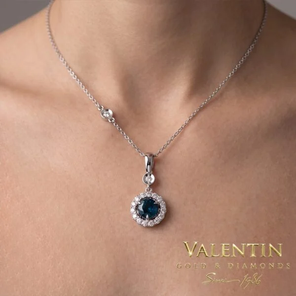 Златен медальон Sapphire 6964
